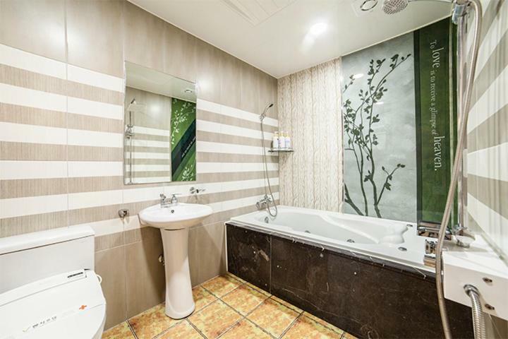 Venture Hotel Gwangju Metropolitan City Exterior photo